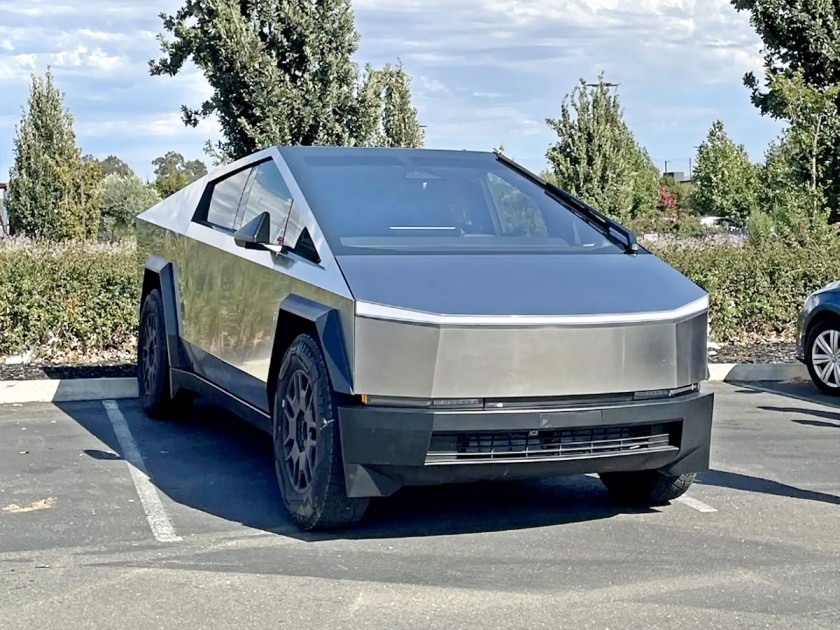 Tesla-Cyber-Truck-12.jpg 12