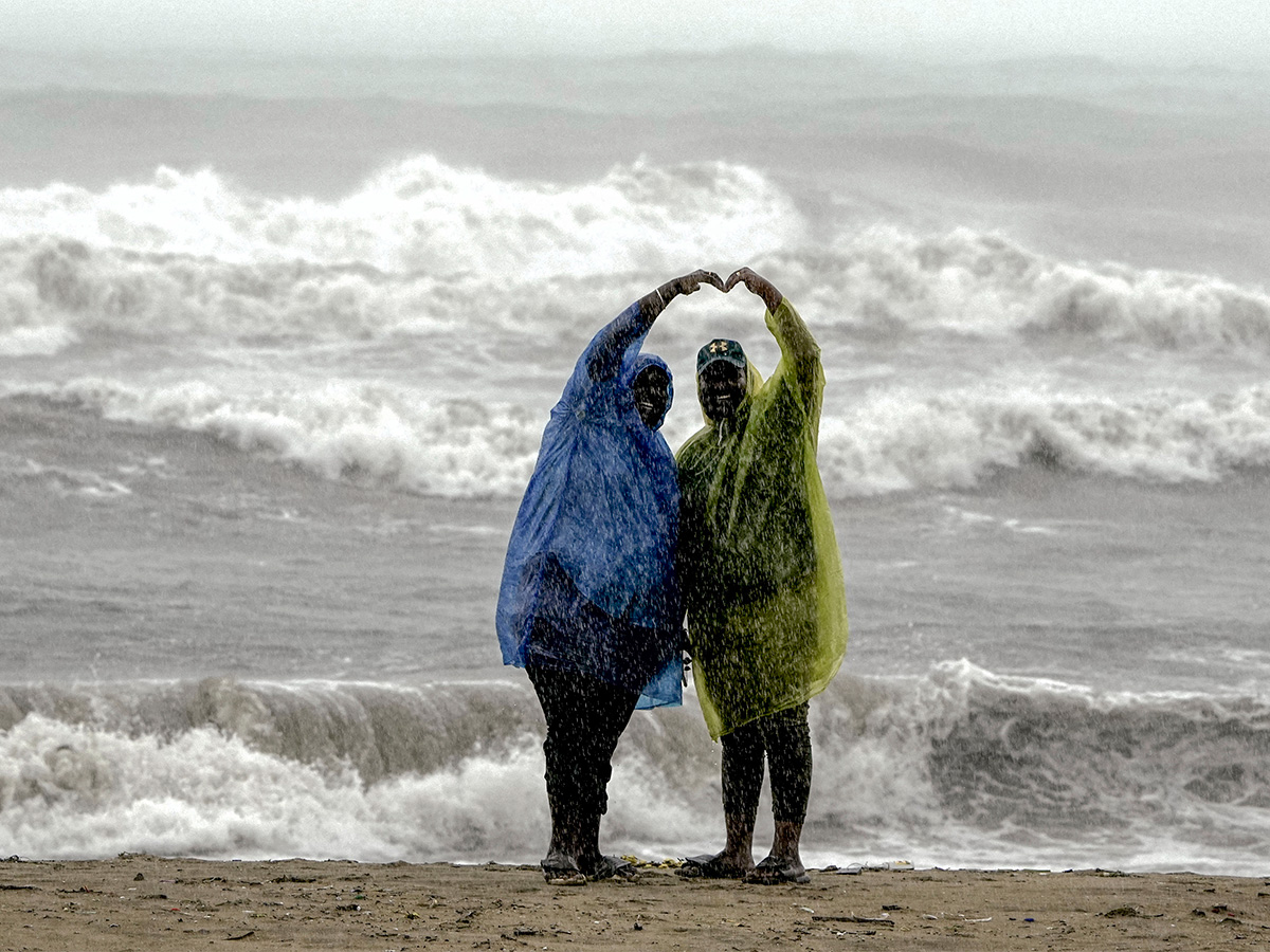 Cyclone_20Michaung_20Heavy_20rains_20Pics-33.jpg 29