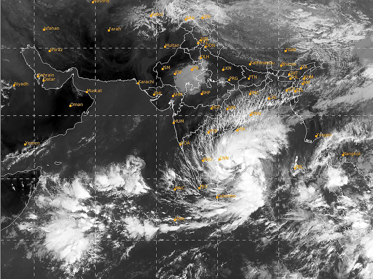Cyclone_20Michaung_20Heavy_20rains_20Pics-36.jpg 32