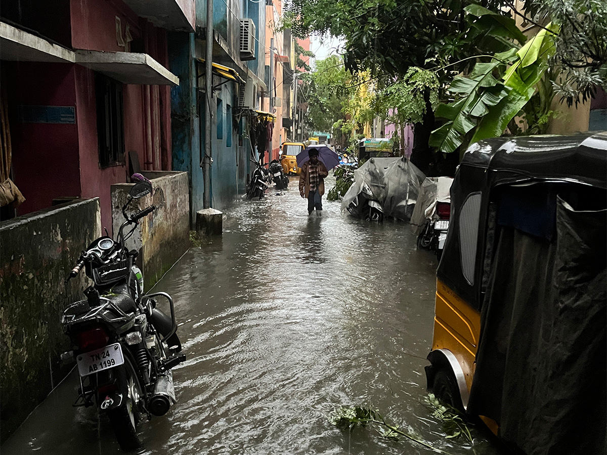 Cyclone_20Michaung_20Heavy_20rains_20Pics-7.jpg 6