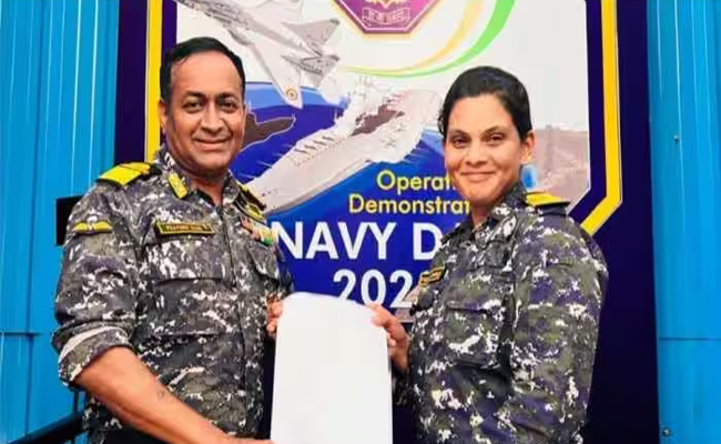 navy1.jpg