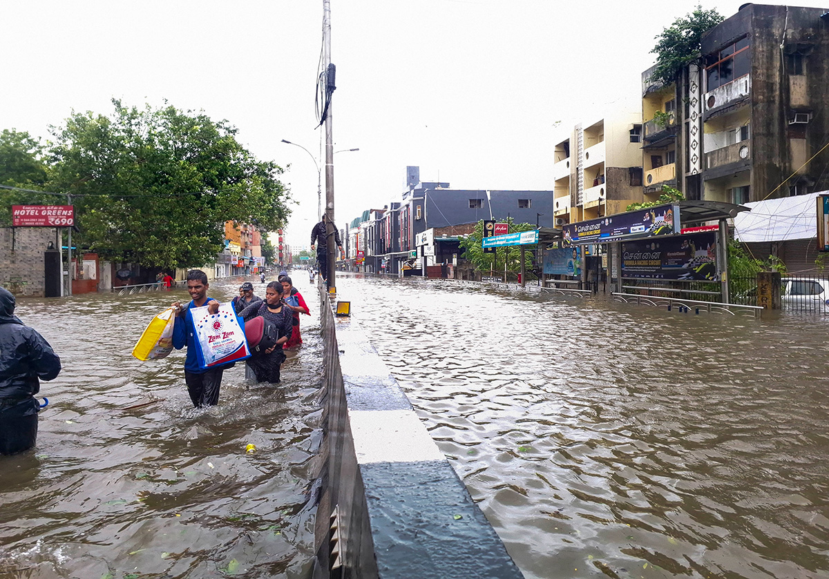 Cyclone_20Michaung_20As_20Rain_20Floods_20Chennai-12.jpg 12