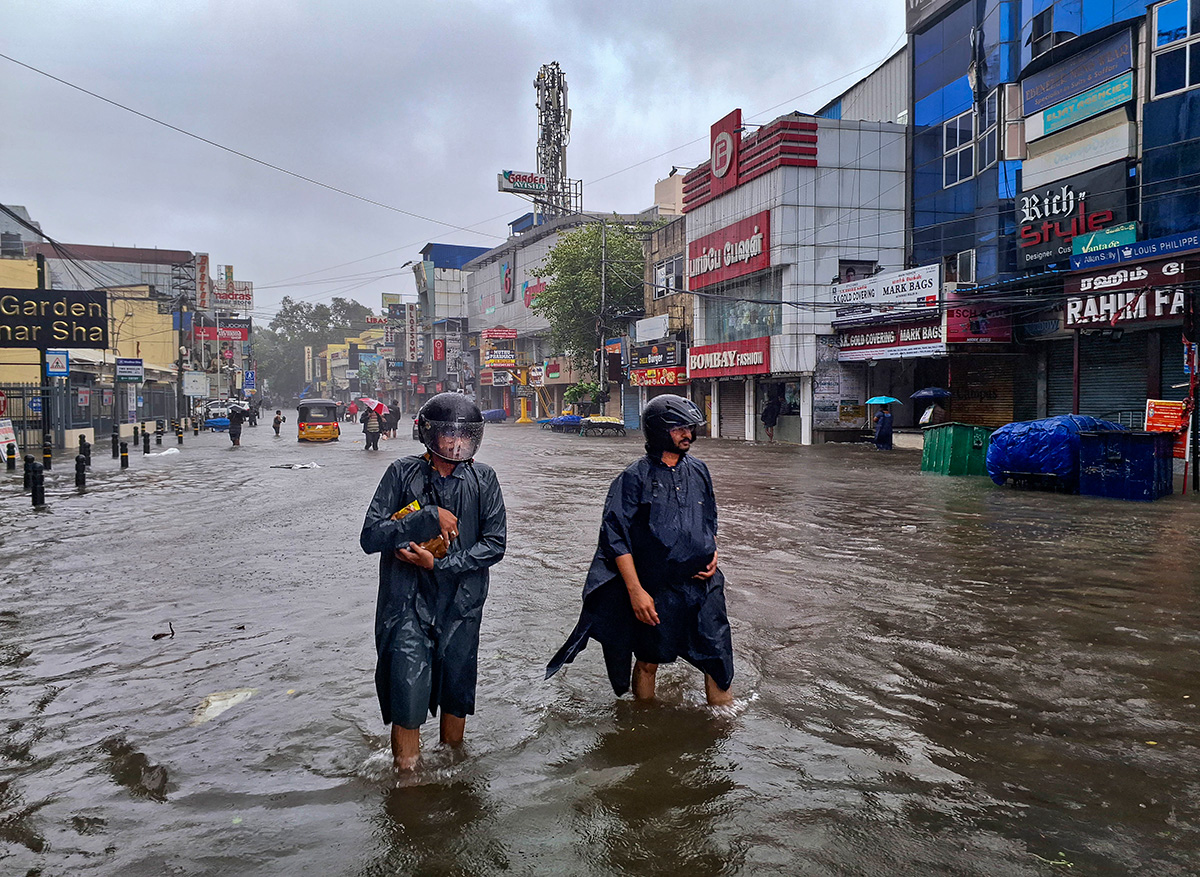 Cyclone_20Michaung_20As_20Rain_20Floods_20Chennai-6.jpg 6