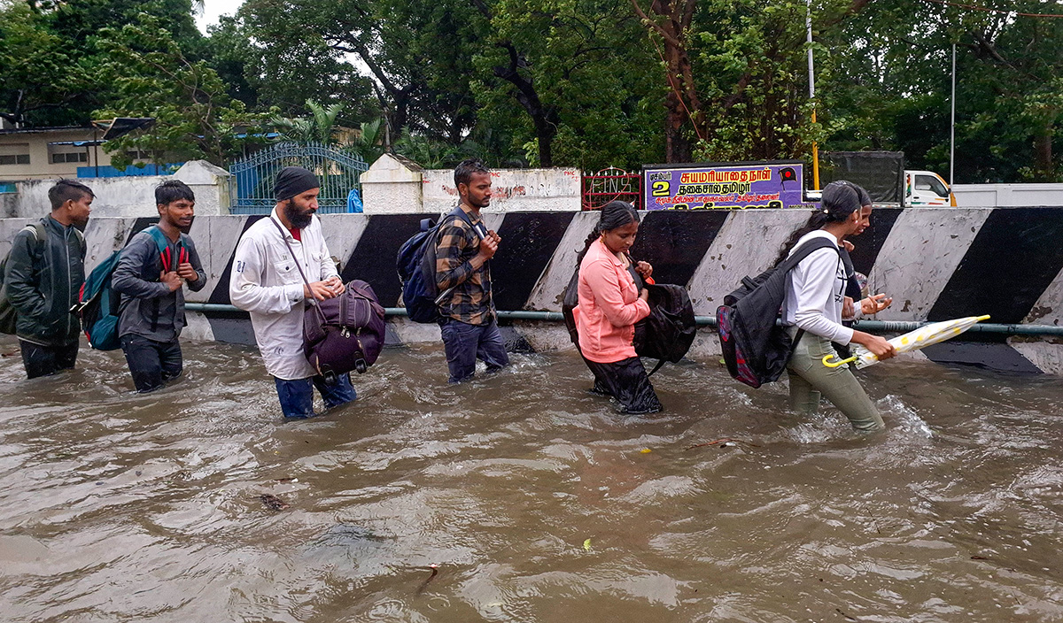 Cyclone_20Michaung_20As_20Rain_20Floods_20Chennai-7.jpg 7