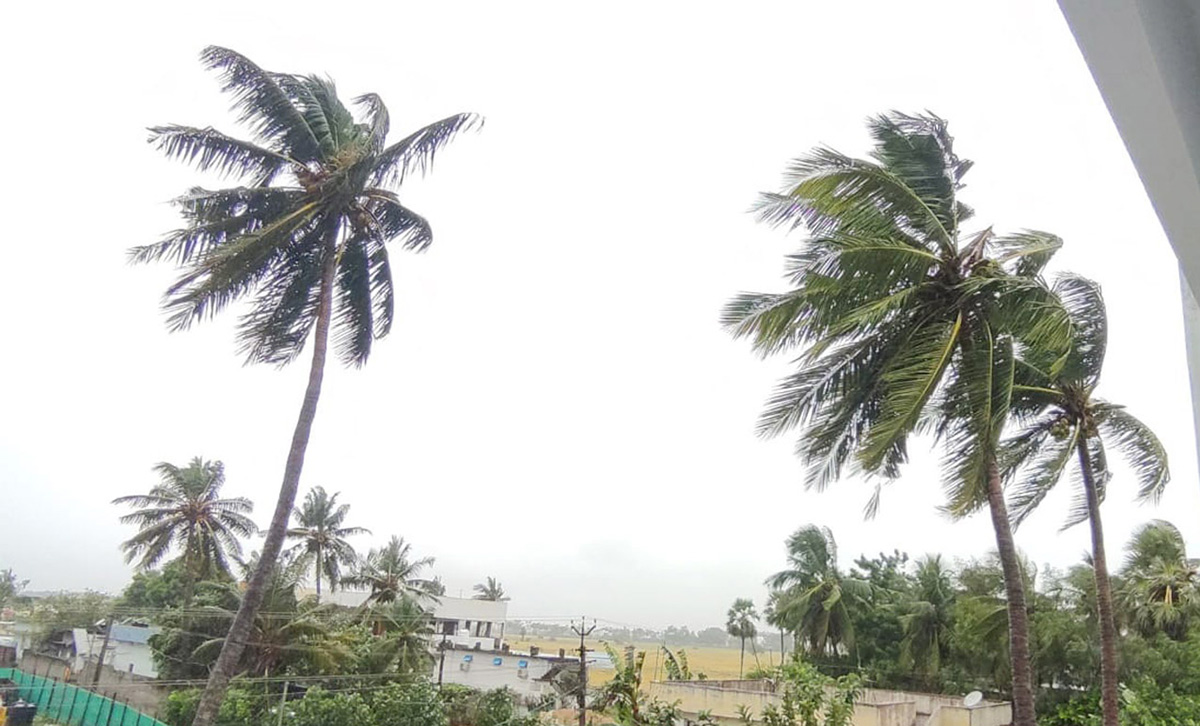 Cyclone_20Michaung_20Effect_20heavy_20rains_20in_20andhra_20pradesh_20photos-23.jpg 21