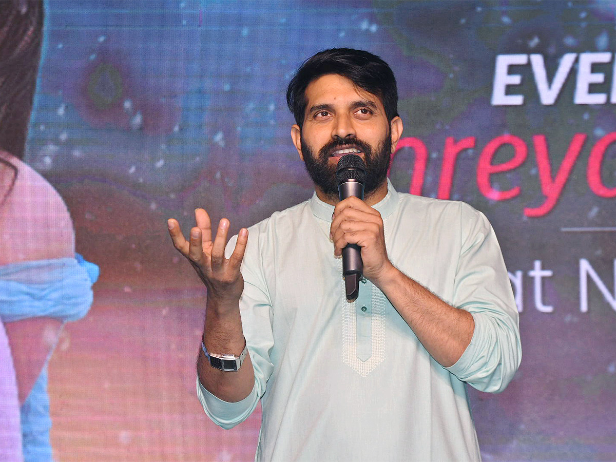 Nithiin_20Extra_20Ordinary_20Man_20Pre_20Release_20Event-11.jpg 11