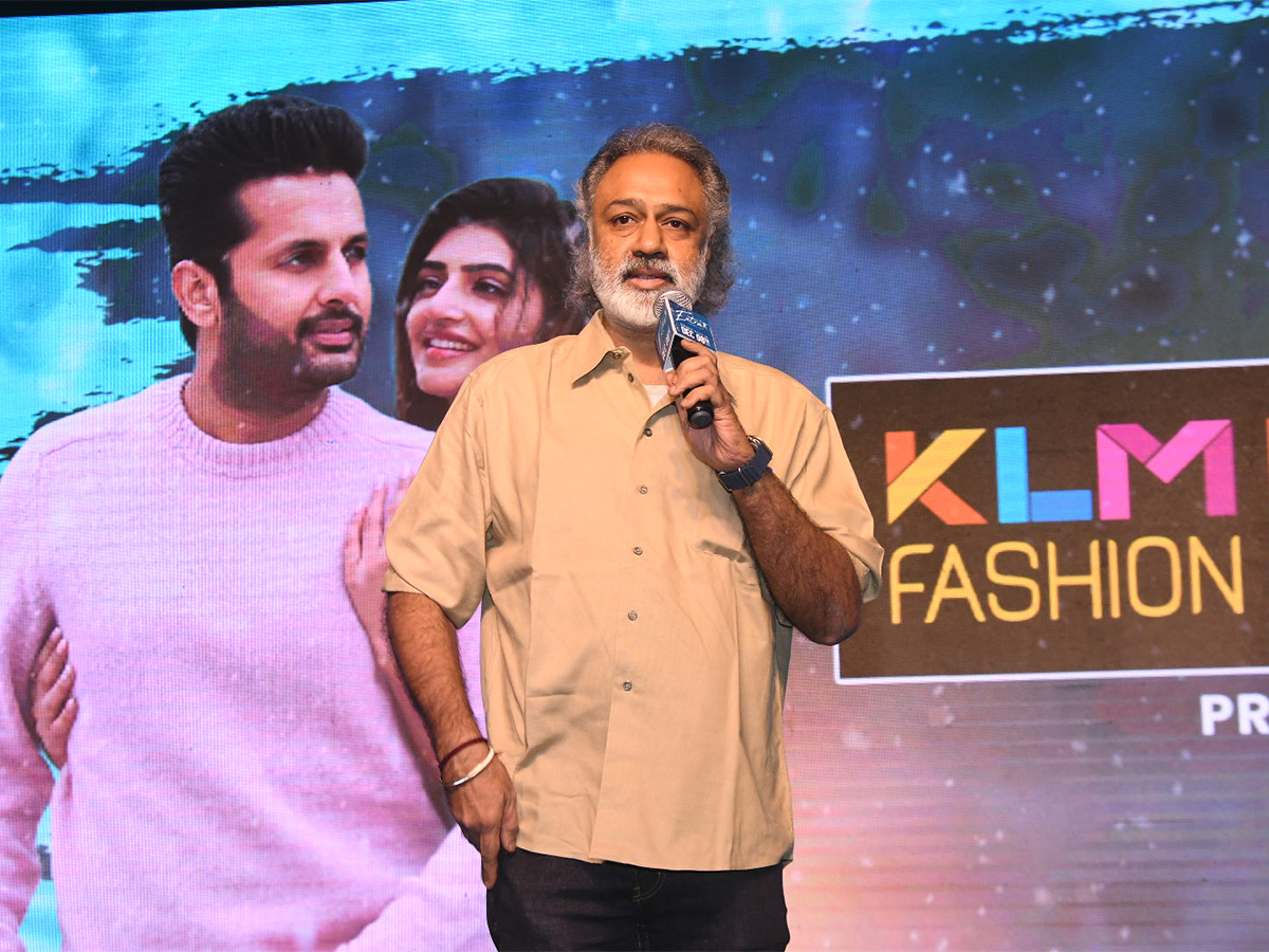 Nithiin_20Extra_20Ordinary_20Man_20Pre_20Release_20Event-14.jpg 14