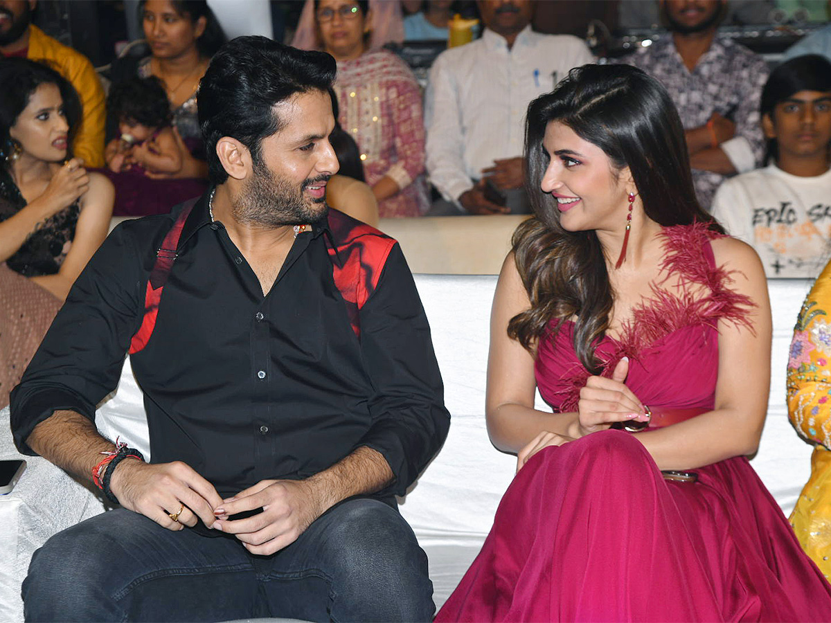 Nithiin_20Extra_20Ordinary_20Man_20Pre_20Release_20Event-19.jpg 19