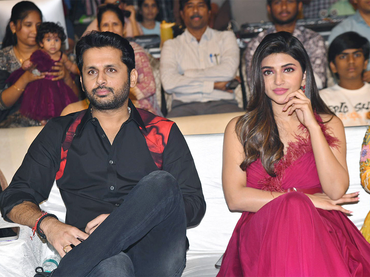 Nithiin_20Extra_20Ordinary_20Man_20Pre_20Release_20Event-24.jpg 24