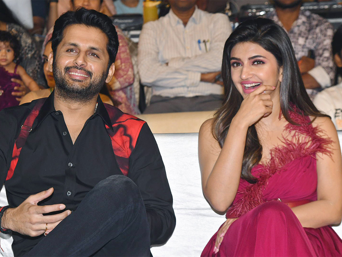 Nithiin_20Extra_20Ordinary_20Man_20Pre_20Release_20Event-36.jpg 35