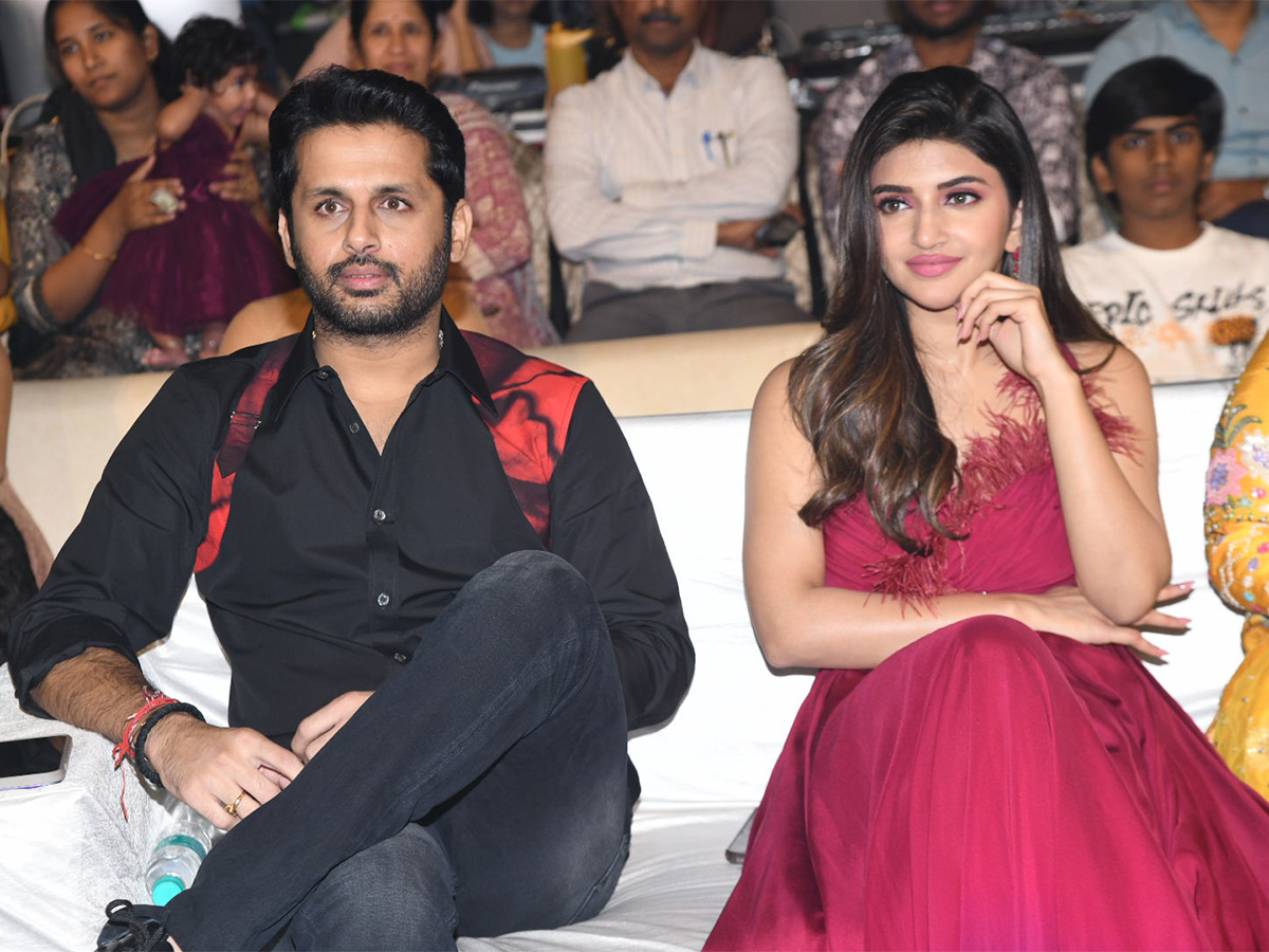 Nithiin_20Extra_20Ordinary_20Man_20Pre_20Release_20Event-8.jpg 8