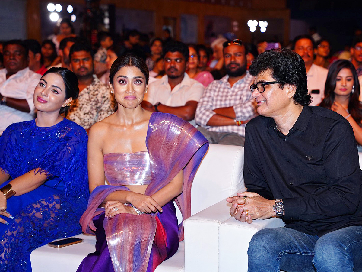 Santosham_20South_20Indian_20Film_20Awards_202023_20at_20Goa_20photos-13.jpg 12
