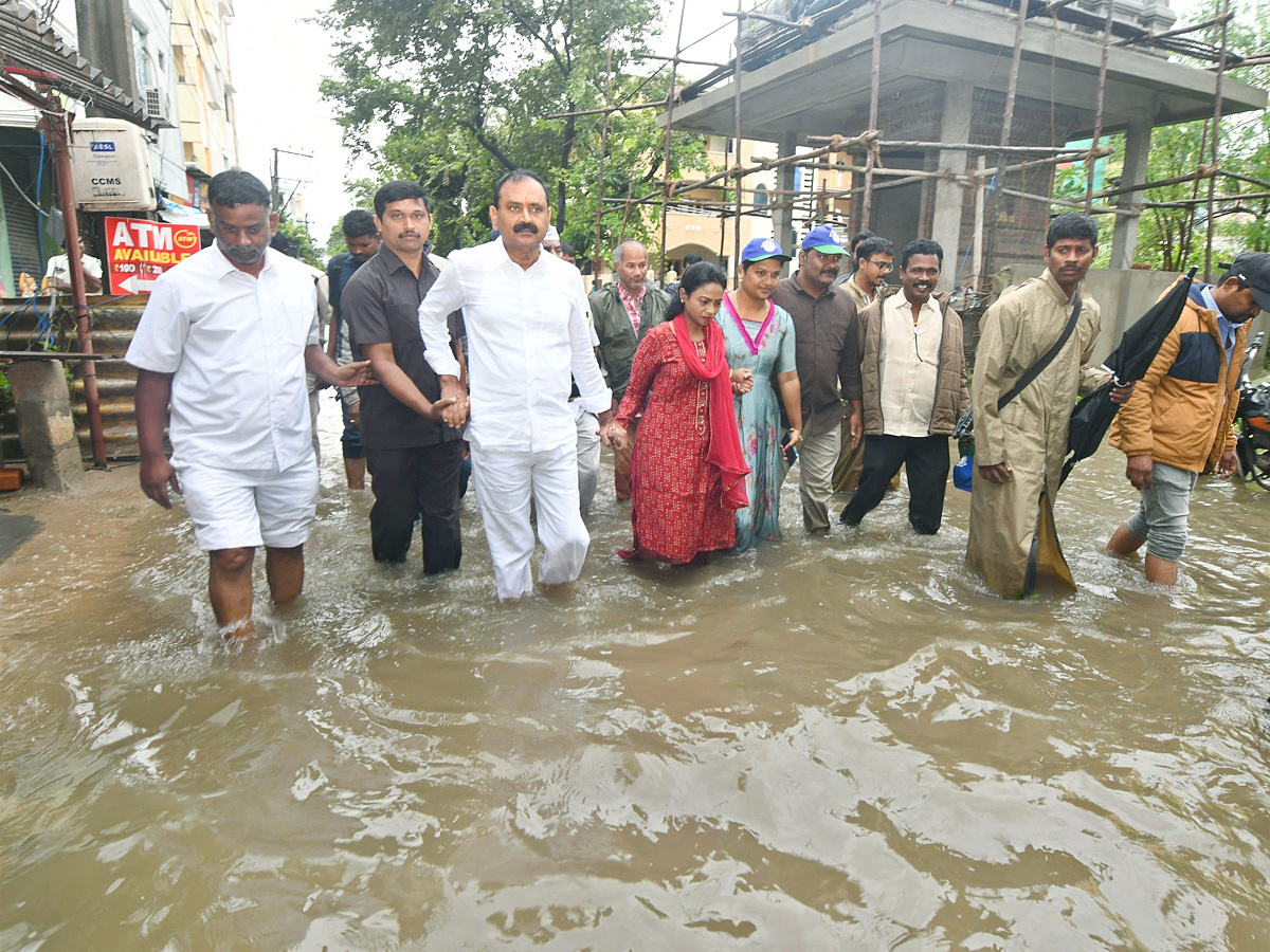Tirupati_20Michoung_20Cyclone_20Photos_4.jpg 5