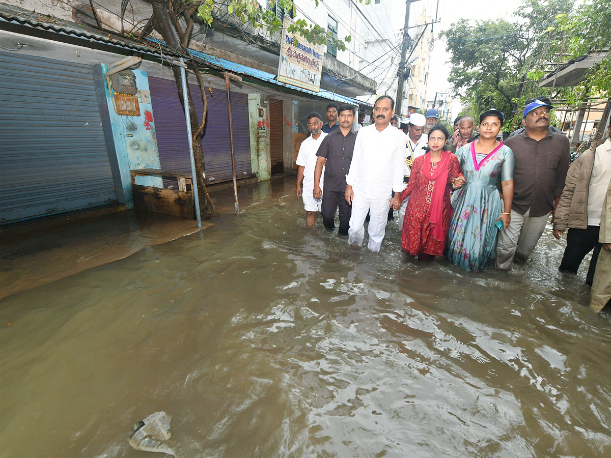 Tirupati_20Michoung_20Cyclone_20Photos_5.jpg 6