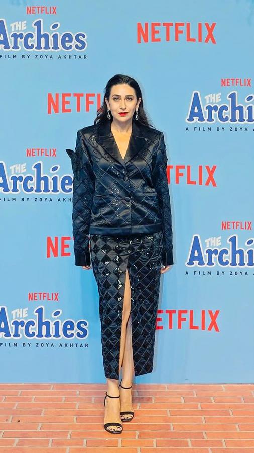 12-KarishmaKapoor.jpg 13