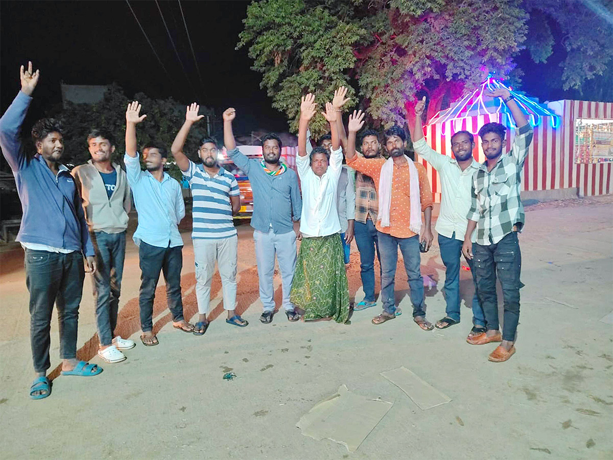 Celebrations_20At_20Revanth_20Reddy_20HomeTown_20Pics-13.jpg 14