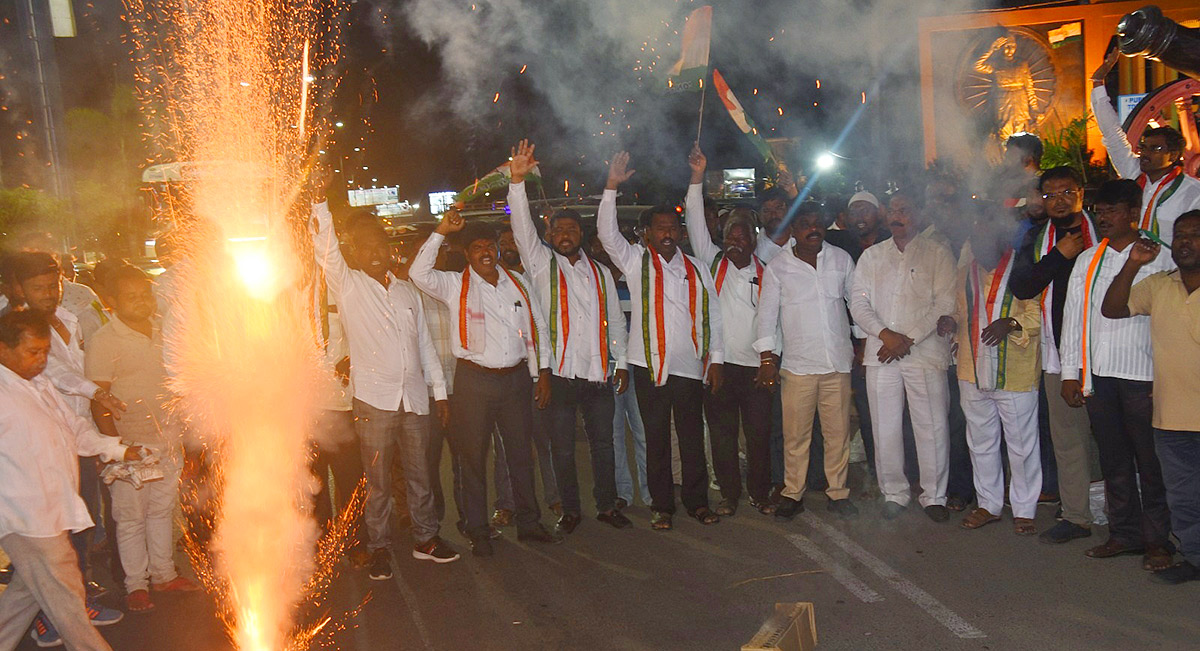 Celebrations_20At_20Revanth_20Reddy_20HomeTown_20Pics-6.jpg 7