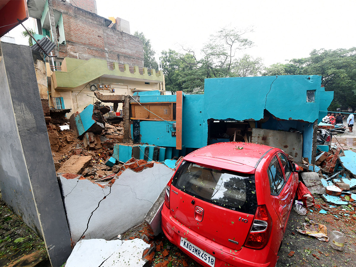 Cyclone_20Effect_20In_20Andhra_20Pradesh_20Photos-2.jpg 2