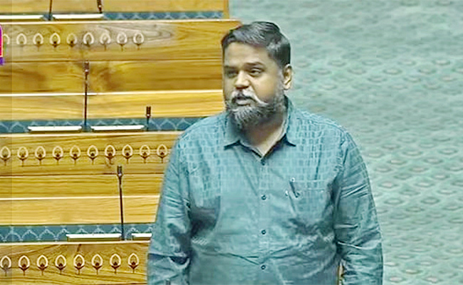 Withdrew-His-Remarks-In-Parliament.jpg