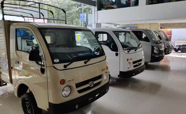 tata01.jpg