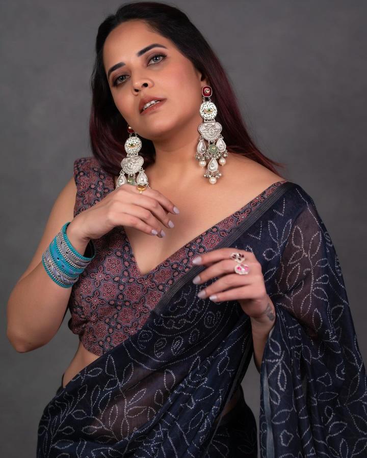 Anasuya-latest-pics.jpg 11