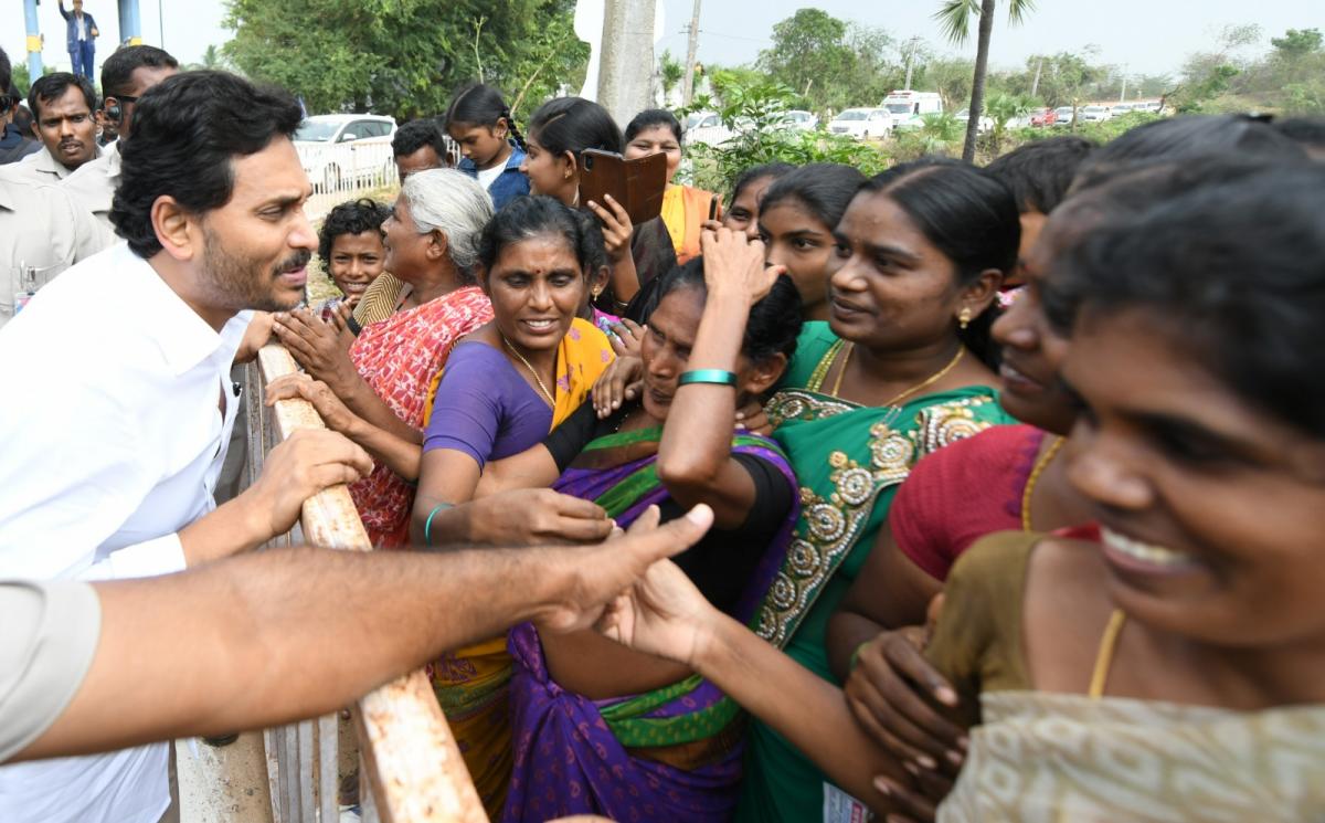 CM-YS-Jagan-Bapatla-09.jpeg 10
