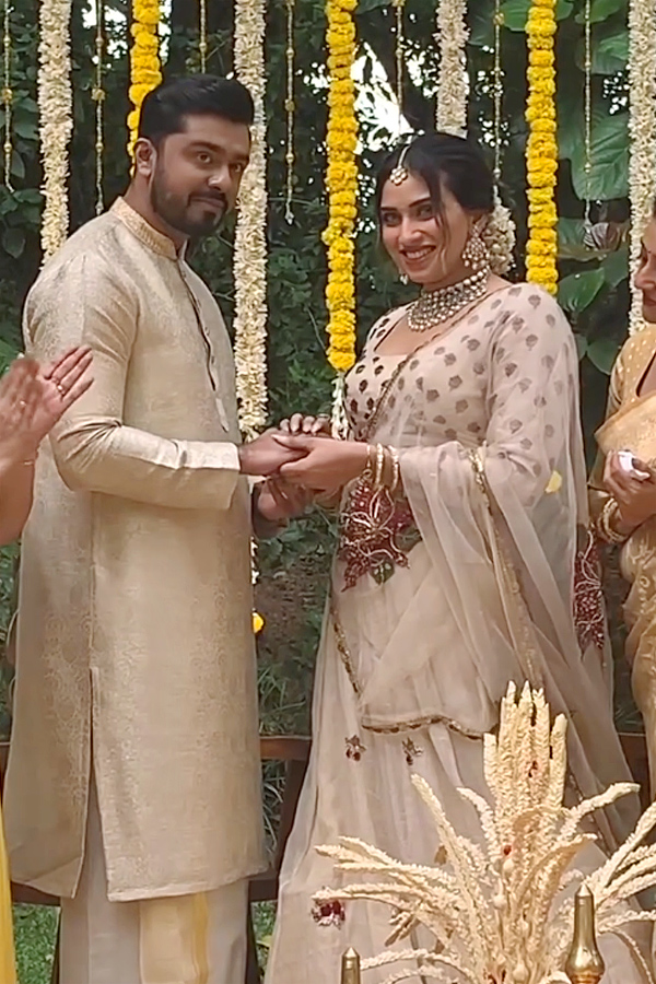 jayaram_20daughter_20malavika_20engagement_20photos_5.jpg 7