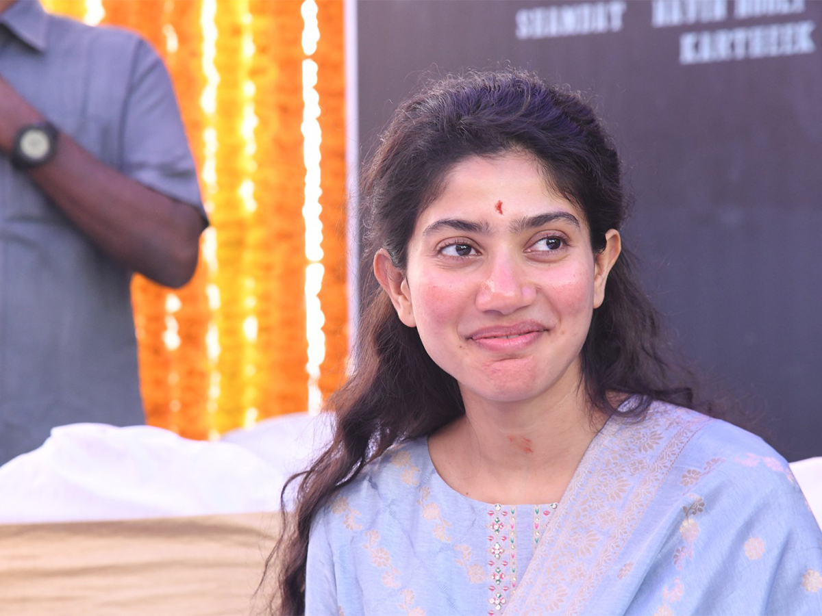 Naga_20Chaitanya_20At_20THANDEL_20Movie_20Launch_20Photos-21.jpg 21