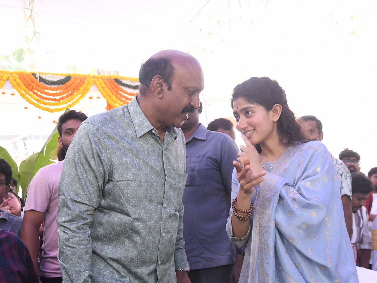 Naga_20Chaitanya_20At_20THANDEL_20Movie_20Launch_20Photos-6.jpg 6