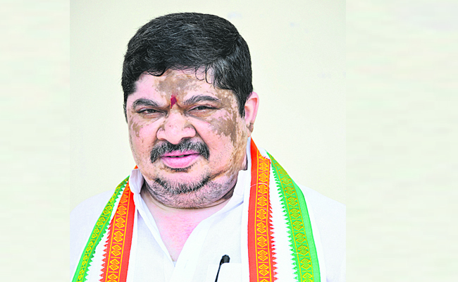 PONNAM_20PRABHAKAR_20_202.jpg