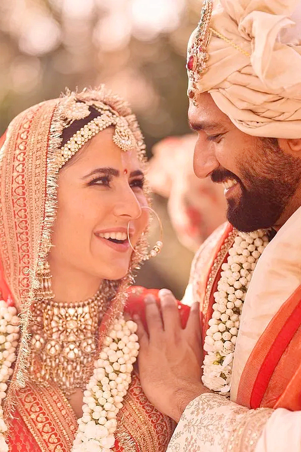 Vicky_20Kaushal_20wishes_20Katrina_20Kaif_20on_202nd_20wedding_20anniversary_20Photos_7.jpg 8