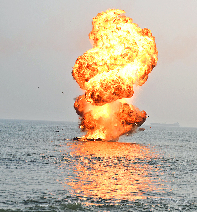 navy_20day_20celebration_202023_20in_20visakhapatnam-25.jpg 18