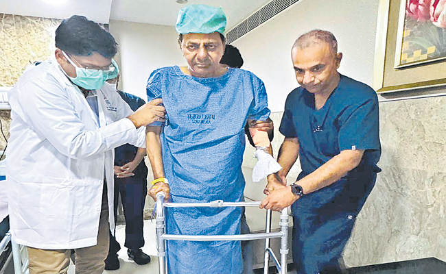 KCR-AT-YASHODA-HOSPITAL.jpg