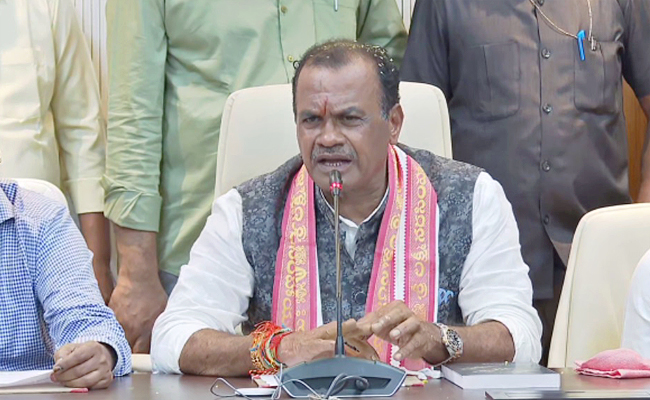 komati-reddy-venkat-reddy_Minister.jpg