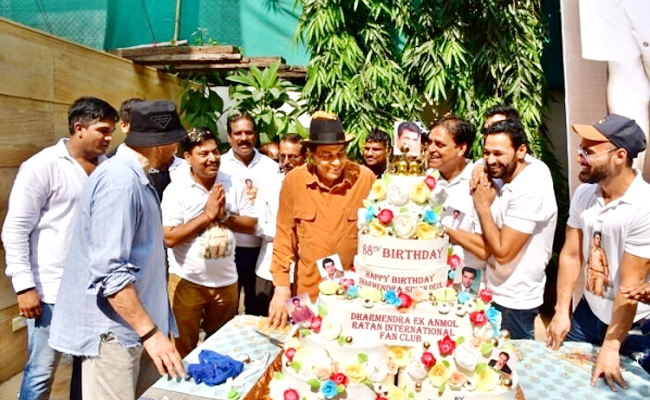 Dharmendra-05.jpg 5