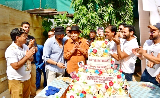 Dharmendra-06.jpg 6
