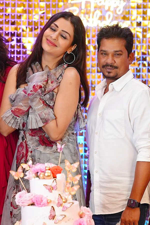 Payal_20Rajput_20birthday_20celebrations_20Photos_6.jpg 7