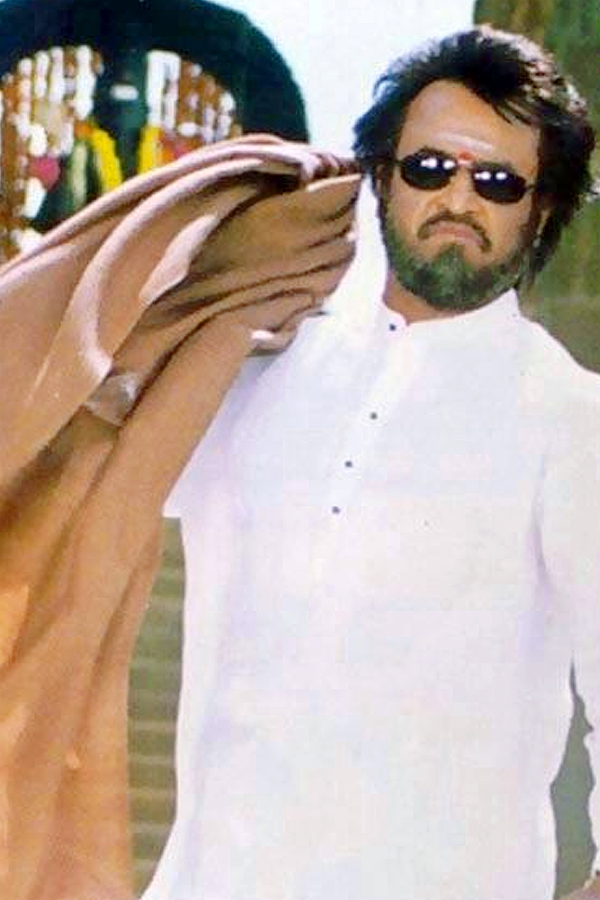 Superstar_20Rajinikanth_20Rare_20And_20Unseen_20photos_21.jpg 22