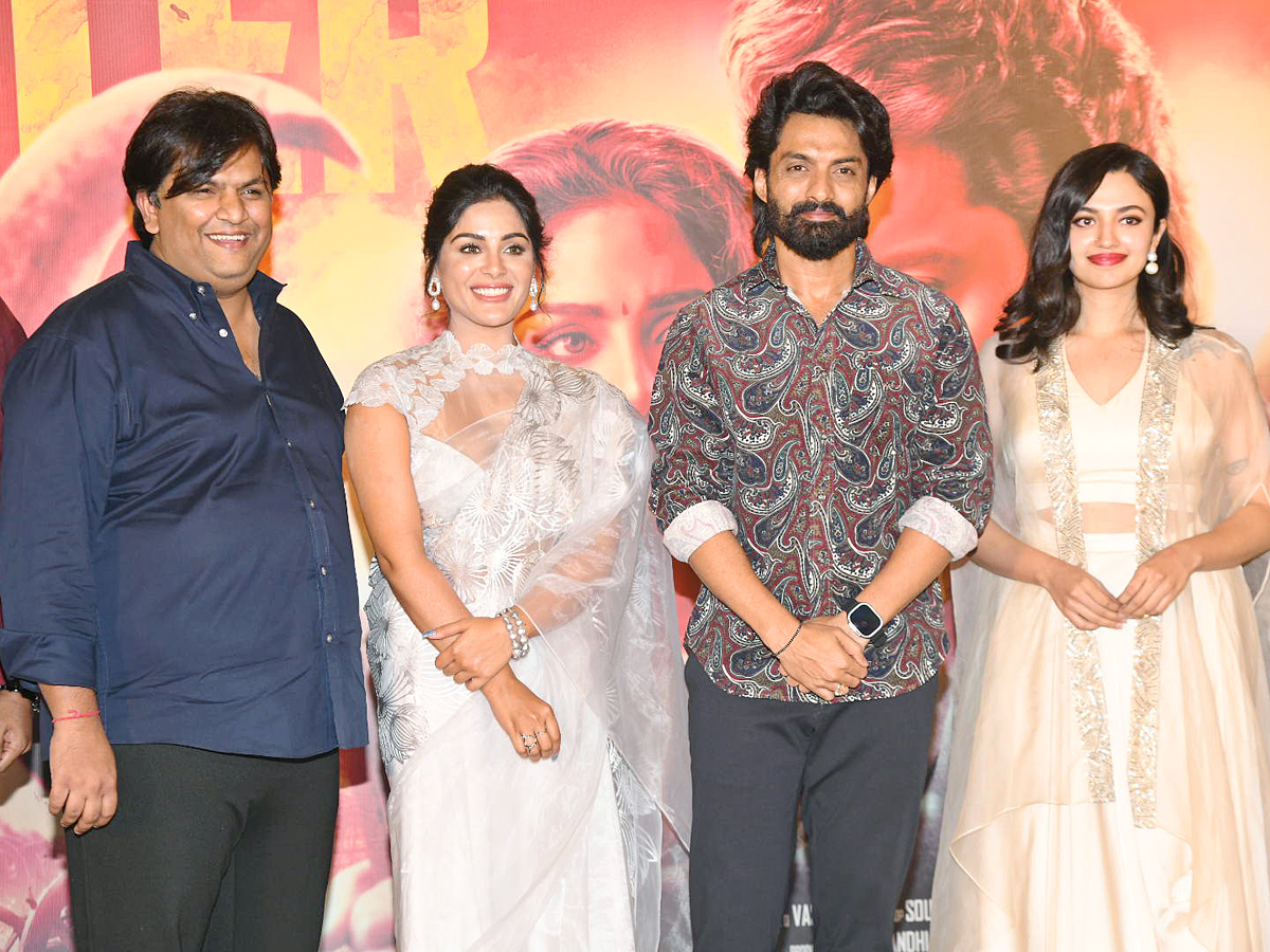 Devil_20Trailer_20Launch_20Photos_5.jpg 6