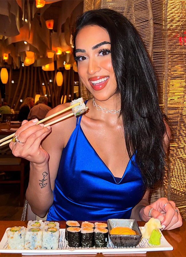 Miss_20India_20USA_202023_20in_20Rijul_20Maini-10.jpg 9
