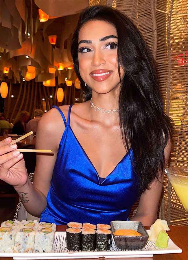 Miss_20India_20USA_202023_20in_20Rijul_20Maini-13.jpg 12