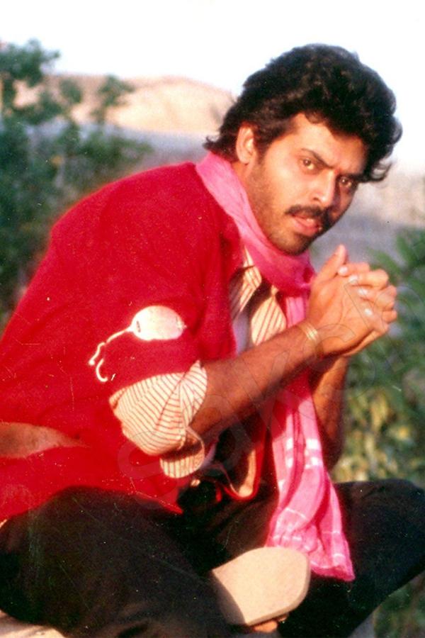 Venkatesh_20Daggubati_20Unseen_20Rare_20Photos_20Photos_31.jpg 32