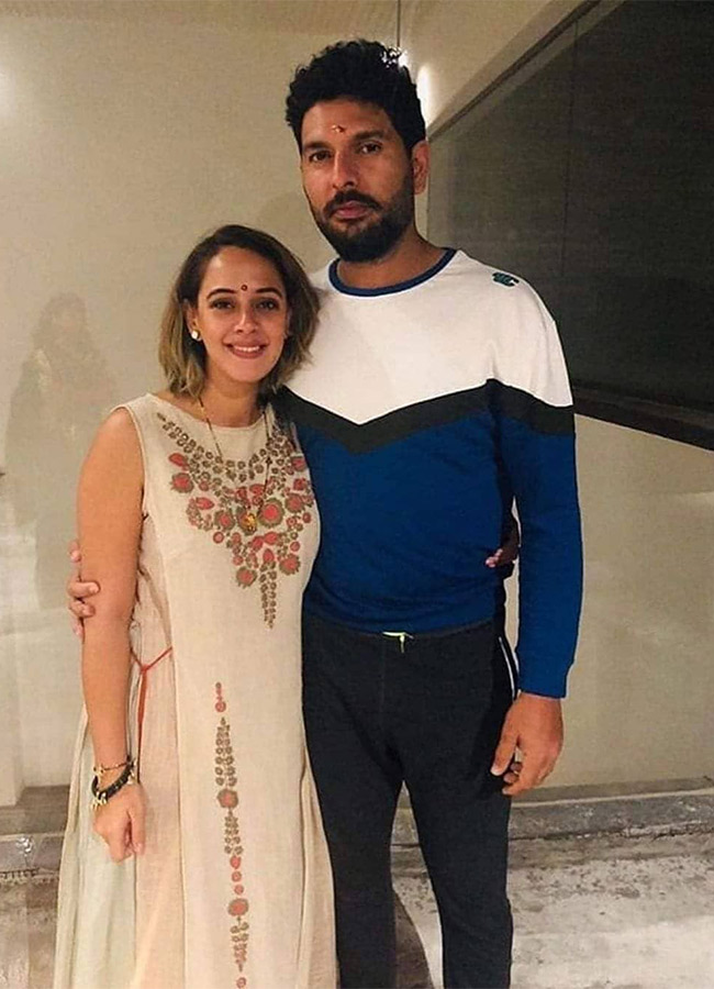 yuvraj_20singh_20rare_20photos-25.jpg 25