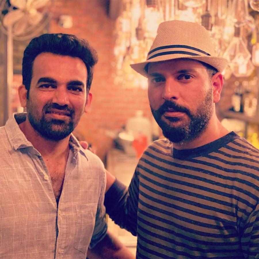 yuvraj_20singh_20rare_20photos-29.jpg 29