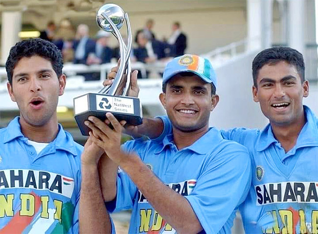 yuvraj_20singh_20rare_20photos-32.jpg 32