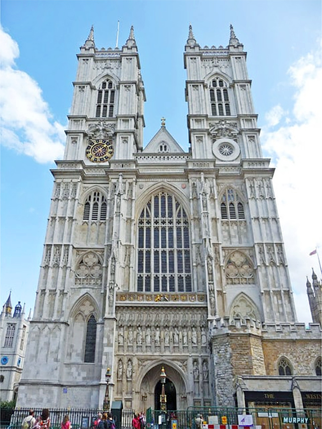 10_20Most_20Famous_20Churches_20In_20The_20World-5.jpg 6