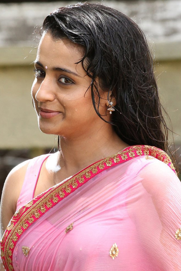 Actress_20Trisha_20Krishnan_20exclusive_20photos_20gallery_13.jpg 15