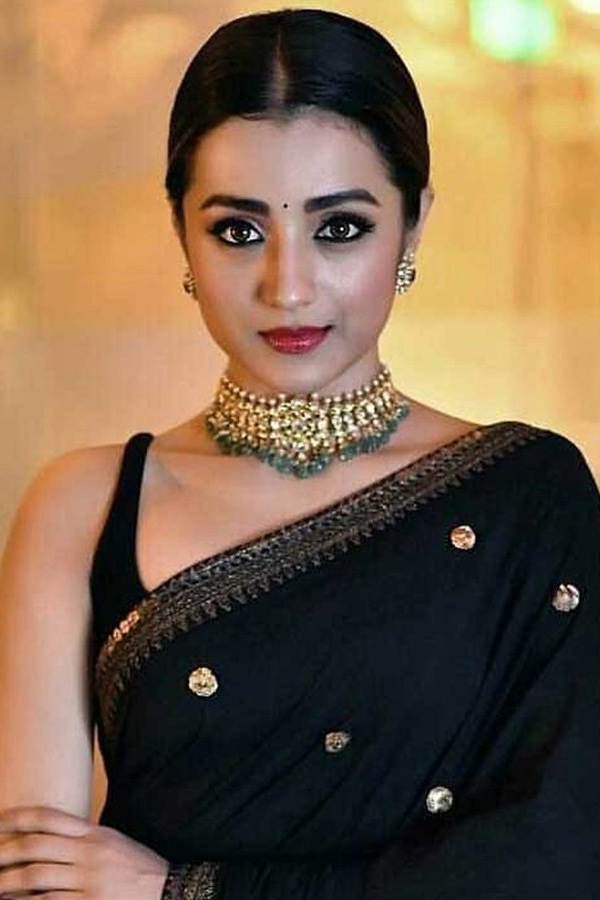 Actress_20Trisha_20Krishnan_20exclusive_20photos_20gallery_26.jpg 28