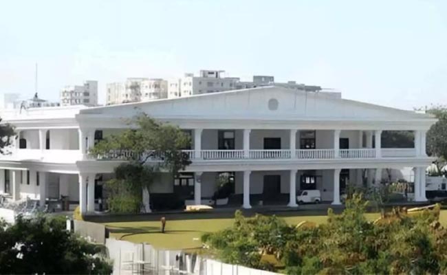 Praja-Bhavan.jpg