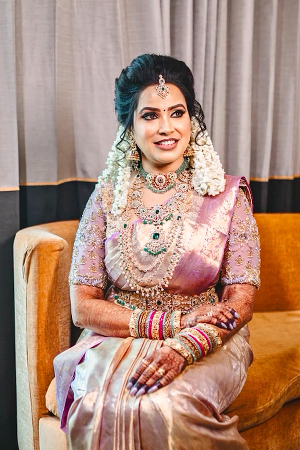 TV_20actress_20Sangeetha_20Share_20wedding_20pics_20in_20Instagram_20Photos_6.jpg 7